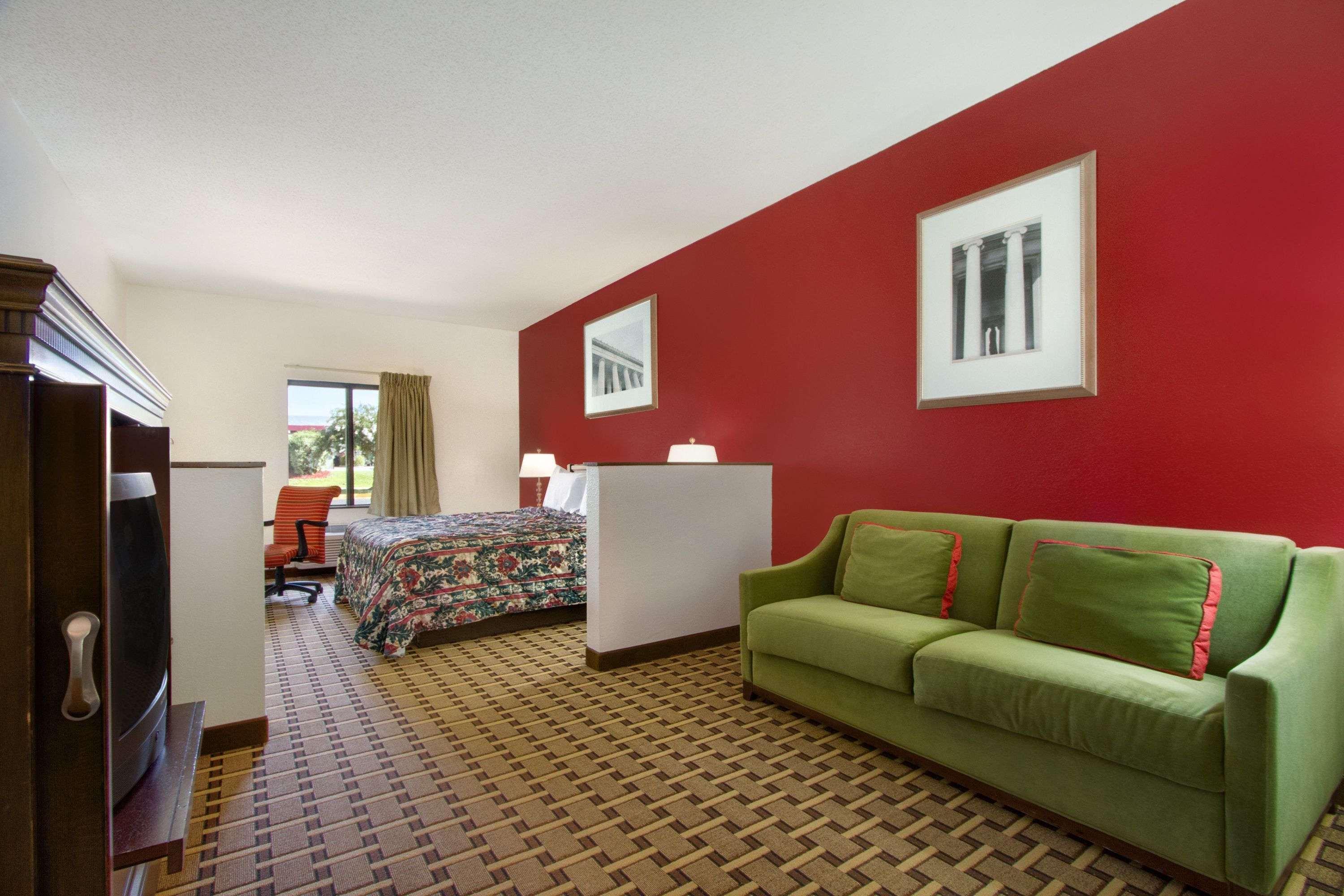 Days Inn By Wyndham Mauldin/Greenville Dış mekan fotoğraf